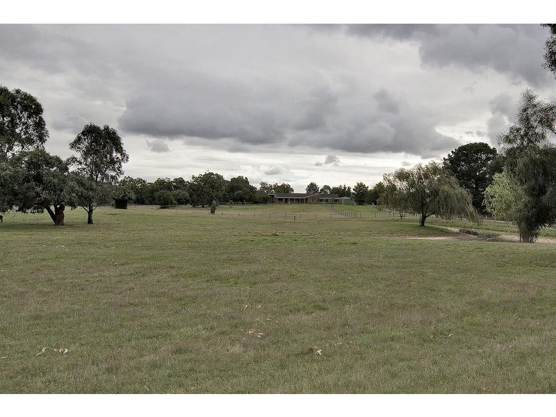 145 Victoria Road, Pearcedale VIC 3912