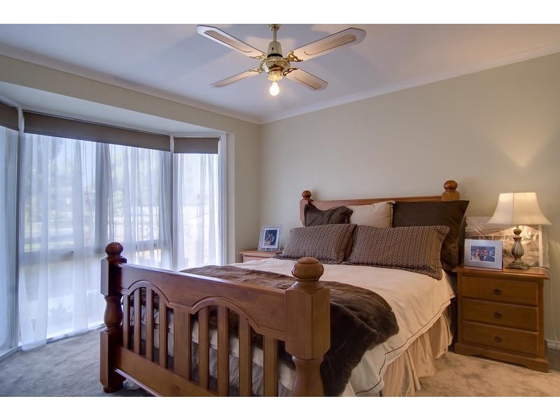 66 Clarendon Drive, Somerville VIC 3912