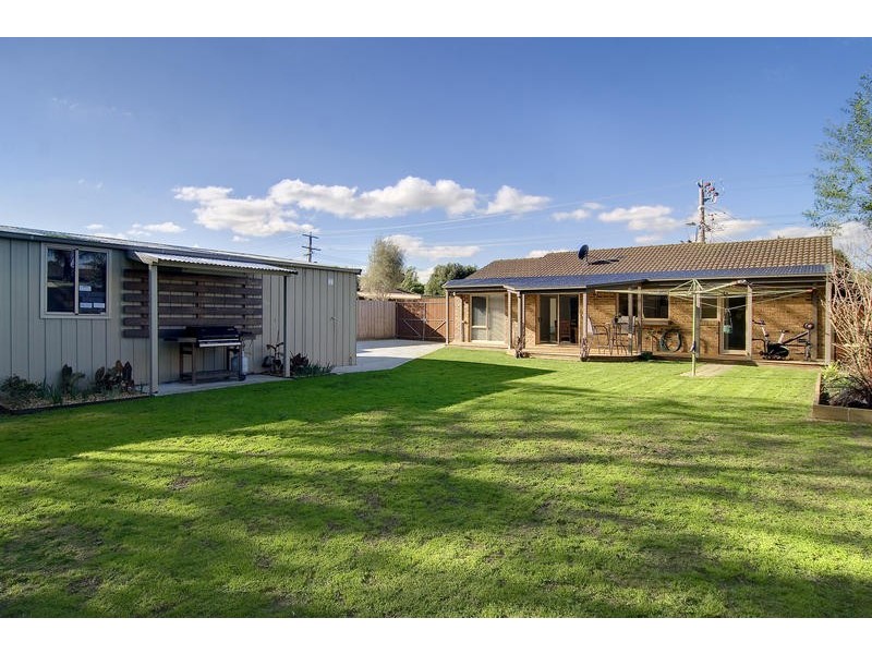 66 Clarendon Drive, Somerville VIC 3912