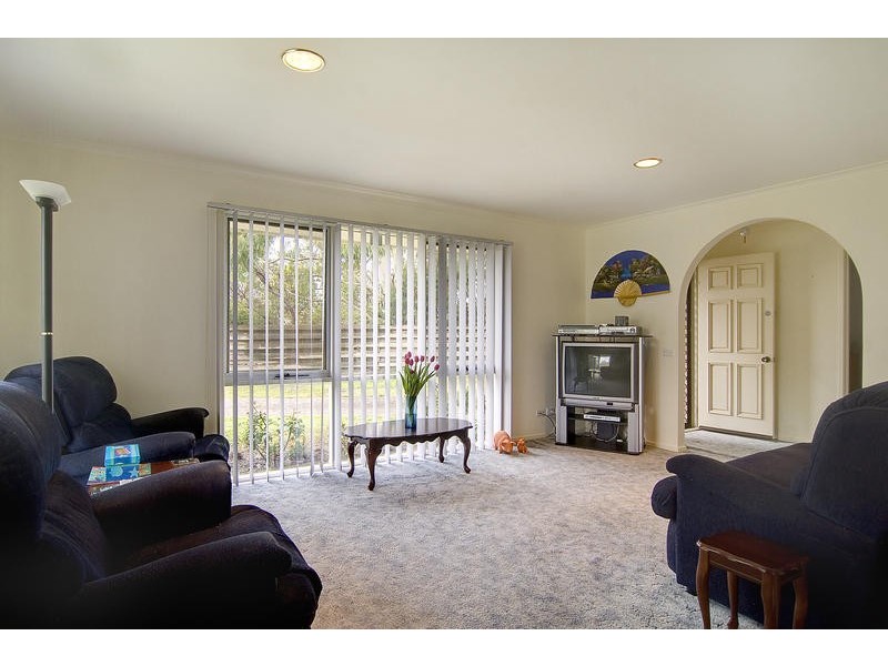 4 Sussex Court, Somerville VIC 3912