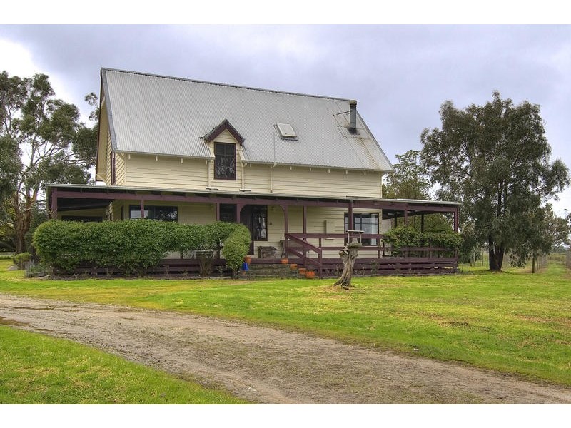 105 Tyabb Tooradin Road, Somerville VIC 3912