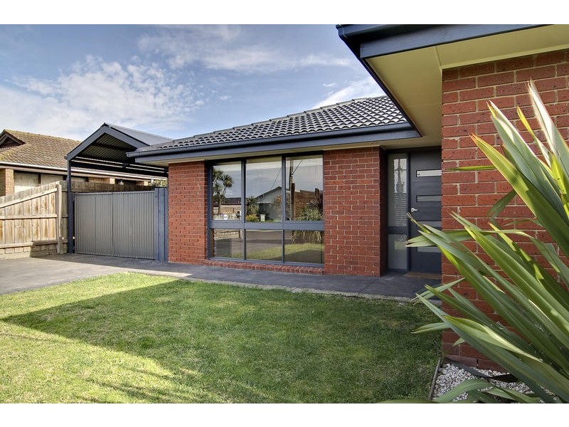 24 Austral Crescent, Baxter VIC 3911