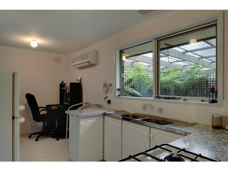 102 Eramosa Road East, Somerville VIC 3912