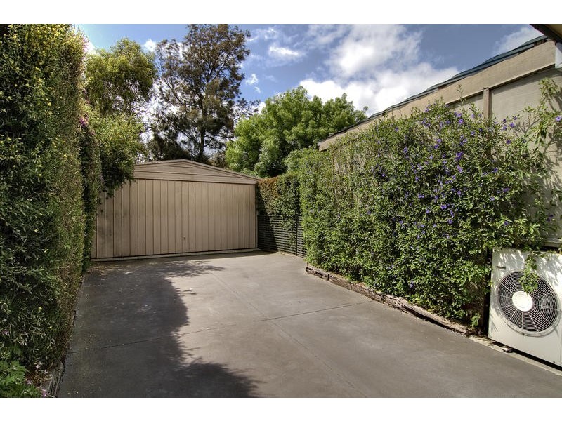 102 Eramosa Road East, Somerville VIC 3912