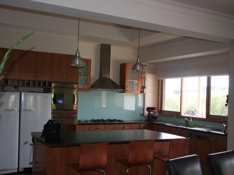 8 Eliza Place, Somerville VIC 3912