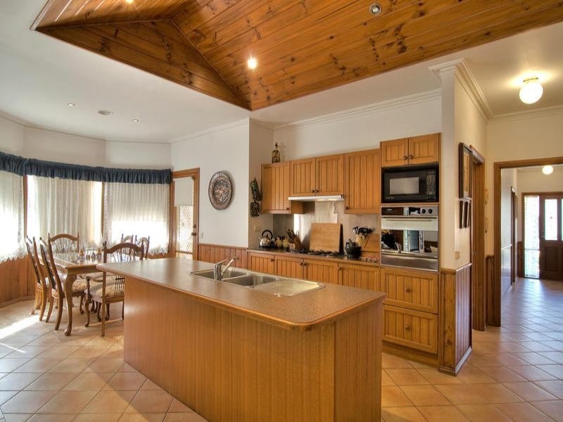 41 Woodlands Drive, Somerville VIC 3912