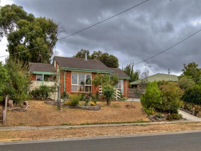 99 Clarendon Drive, Somerville VIC 3912