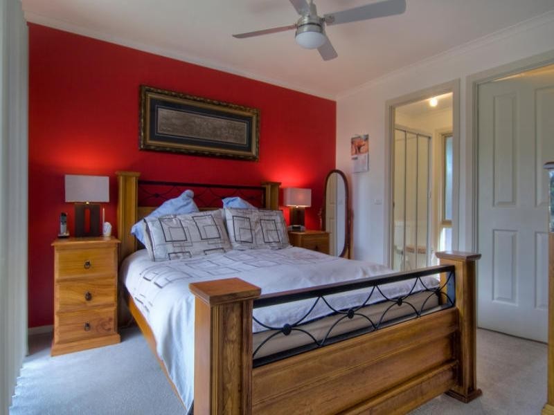 99 Clarendon Drive, Somerville VIC 3912