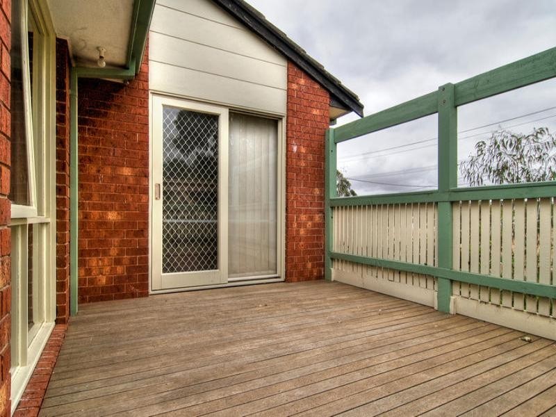 99 Clarendon Drive, Somerville VIC 3912