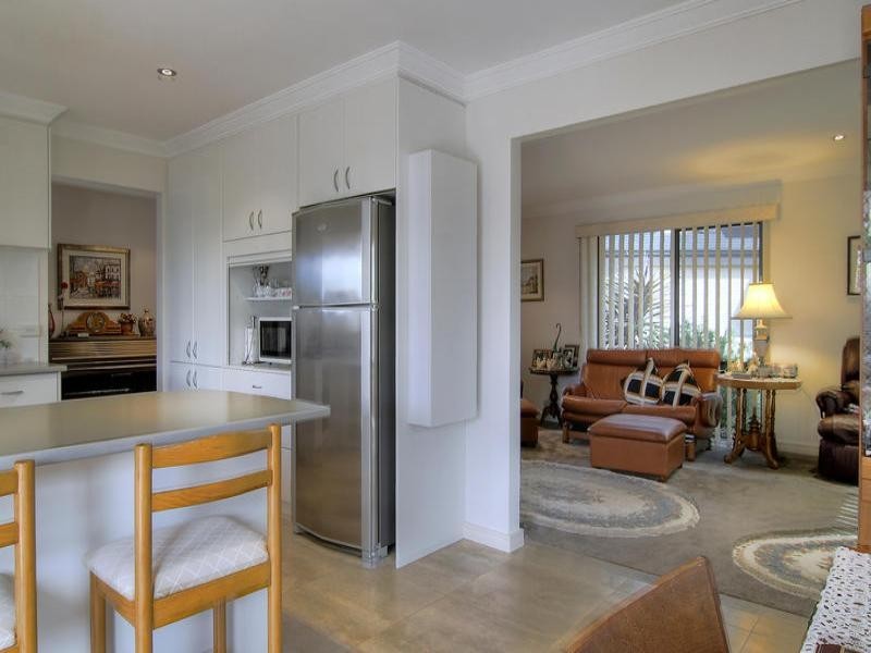 1/2 One Chain Road, Somerville VIC 3912