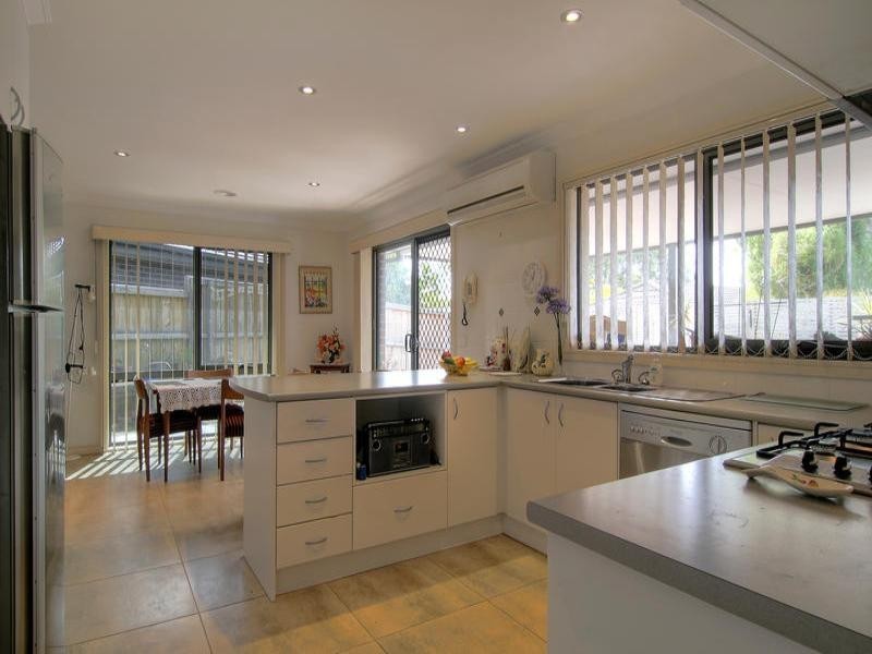 1/2 One Chain Road, Somerville VIC 3912