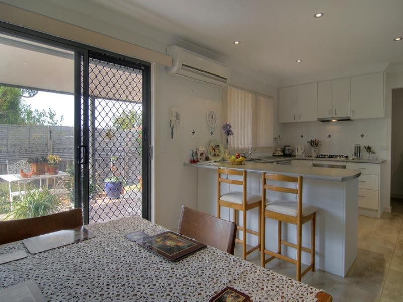 1/2 One Chain Road, Somerville VIC 3912