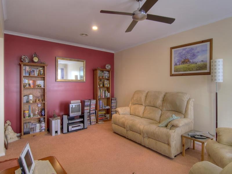 17 Robert Street, Somerville VIC 3912