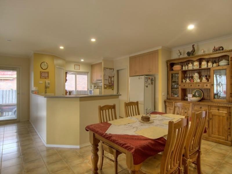 17 Robert Street, Somerville VIC 3912