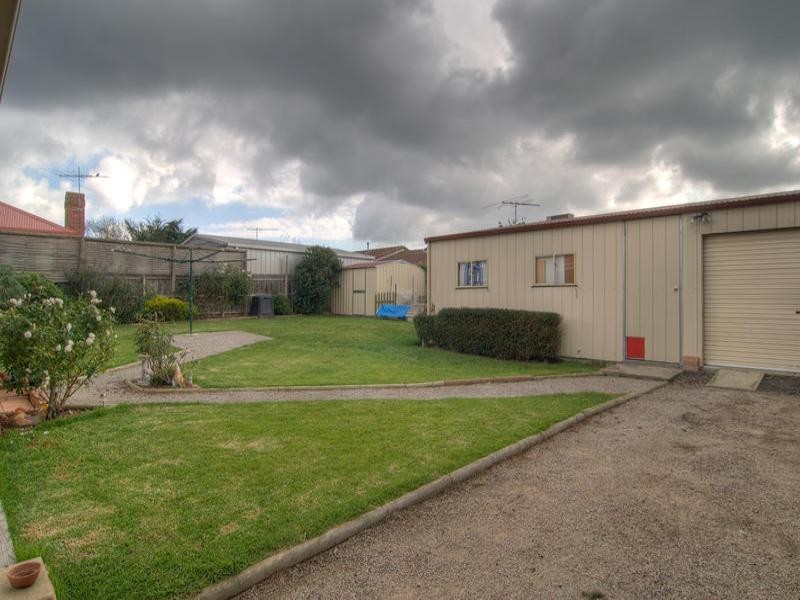 17 Robert Street, Somerville VIC 3912