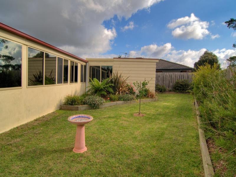 3 Wattle Place, Somerville VIC 3912
