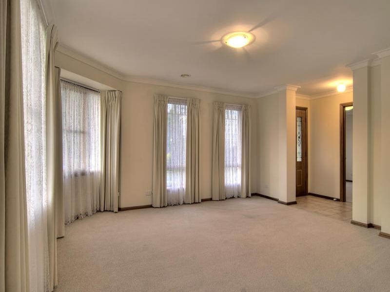 19 One Chain Road, Somerville VIC 3912