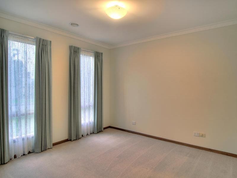 19 One Chain Road, Somerville VIC 3912