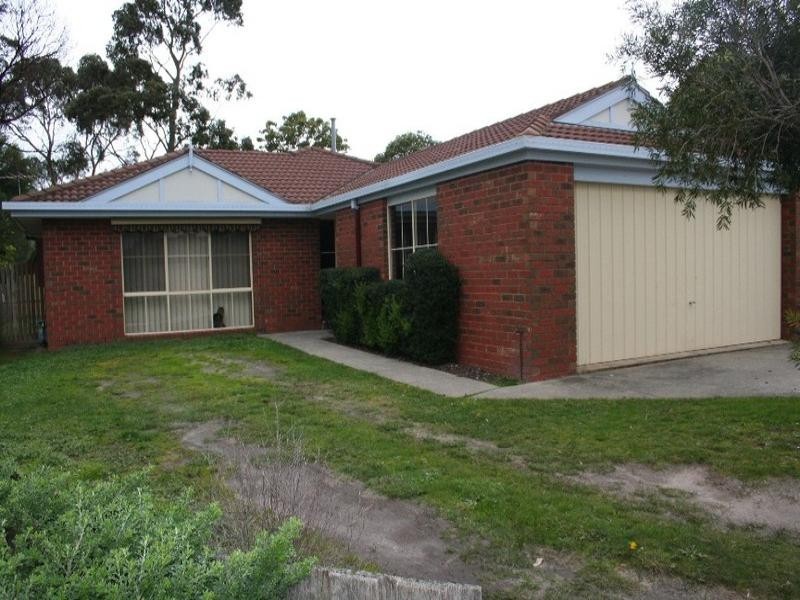 11 Madeleine Court, Somerville VIC 3912