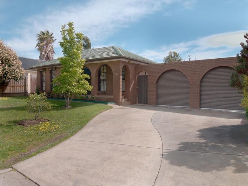 40 Pembroke Drive, Somerville VIC 3912