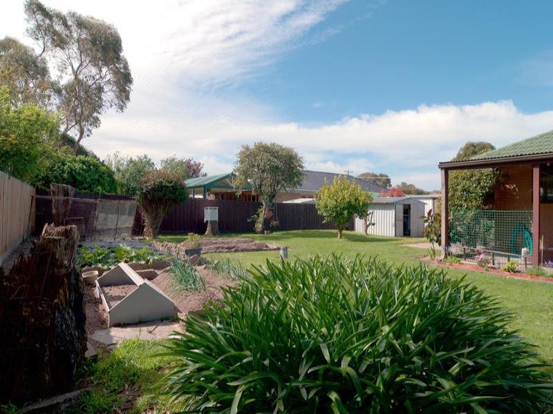 40 Pembroke Drive, Somerville VIC 3912