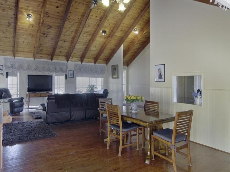 14 Bayvista Rise, Somerville VIC 3912