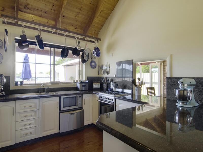 14 Bayvista Rise, Somerville VIC 3912