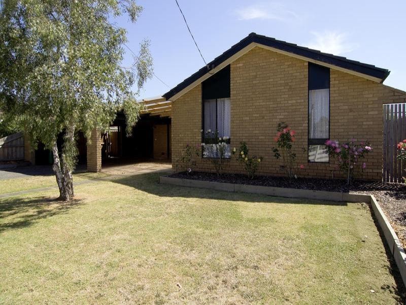 12 Sinclair Street, Somerville VIC 3912