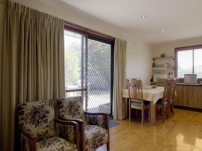 12 Sinclair Street, Somerville VIC 3912