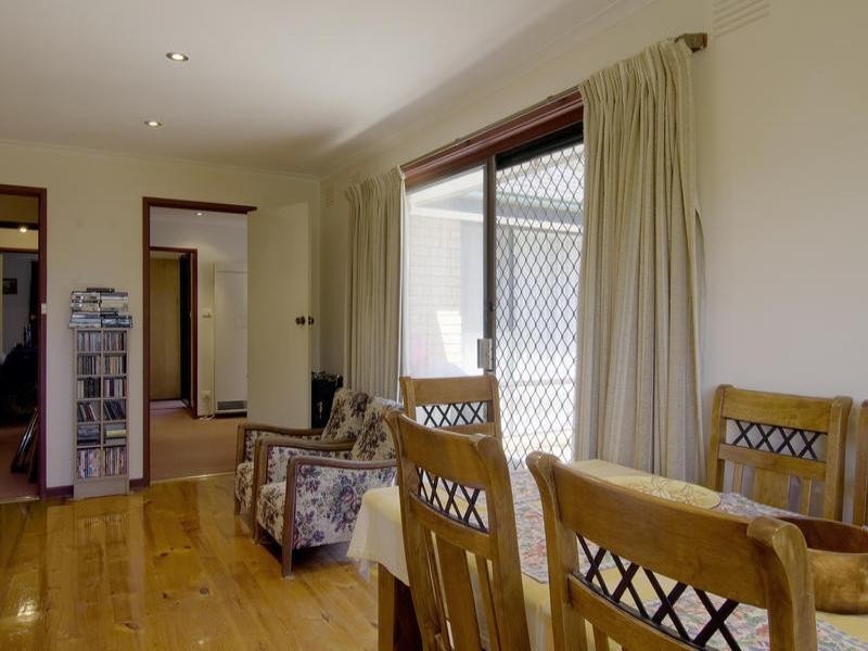 12 Sinclair Street, Somerville VIC 3912