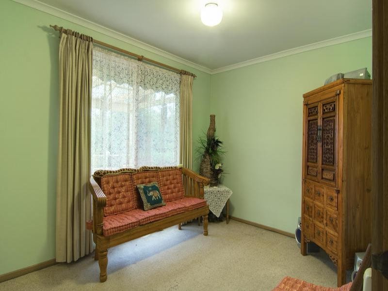 12 Elaine Court, Somerville VIC 3912
