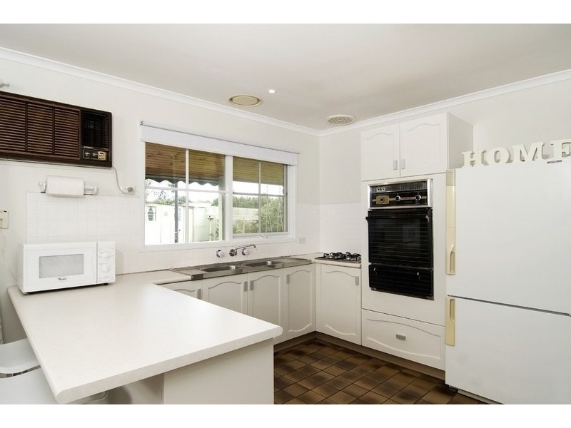 29 Deanswood Drive, Somerville VIC 3912