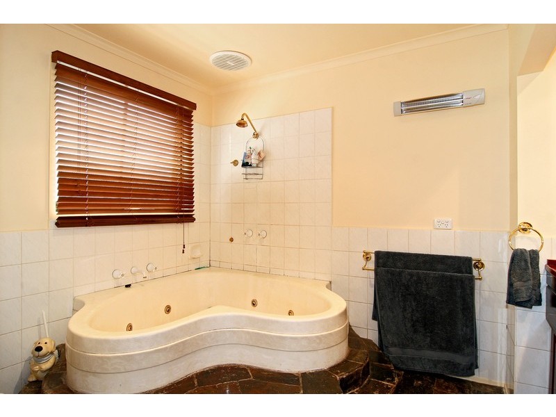 99 Graf Road, Somerville VIC 3912