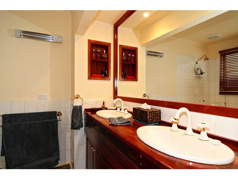 99 Graf Road, Somerville VIC 3912