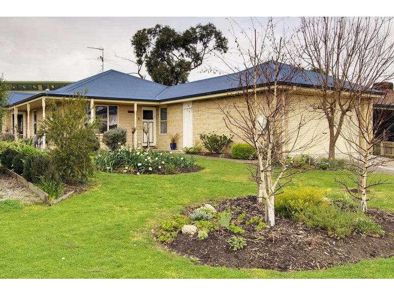 4 Ronald Court, Somerville VIC 3912