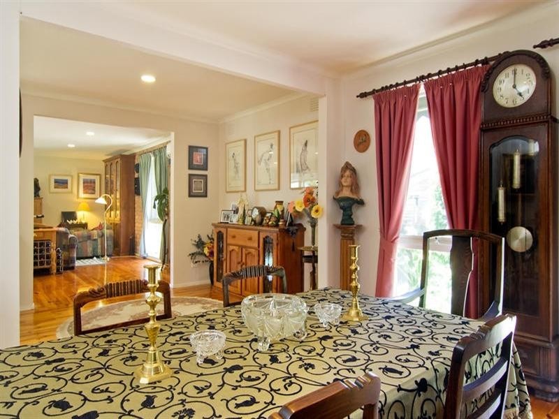 2 Owen Court, Somerville VIC 3912