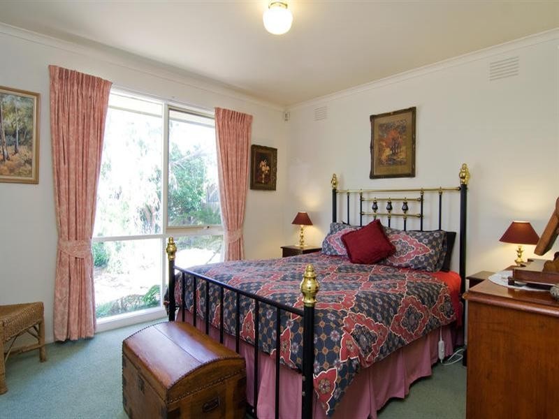 2 Owen Court, Somerville VIC 3912