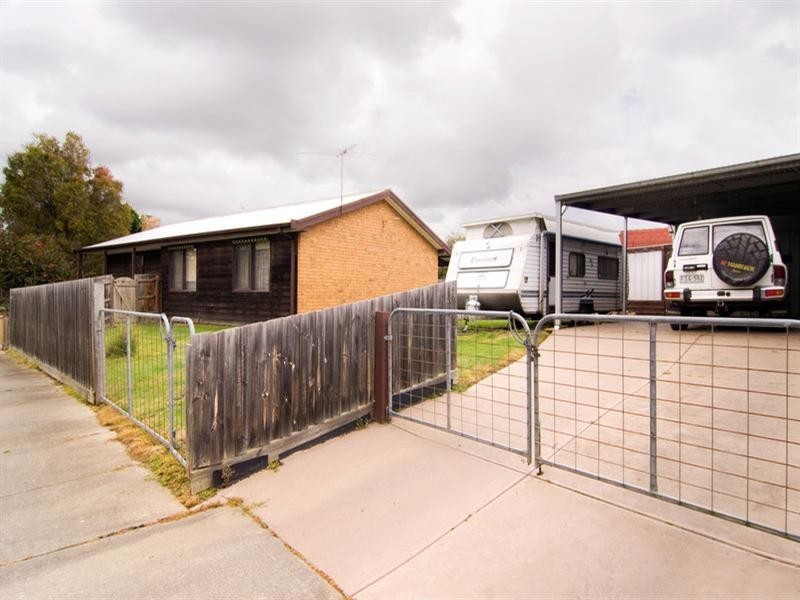 4 Majestic Drive, Somerville VIC 3912