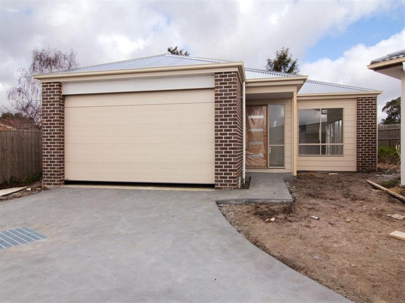 2/6 Conway Court, Somerville VIC 3912