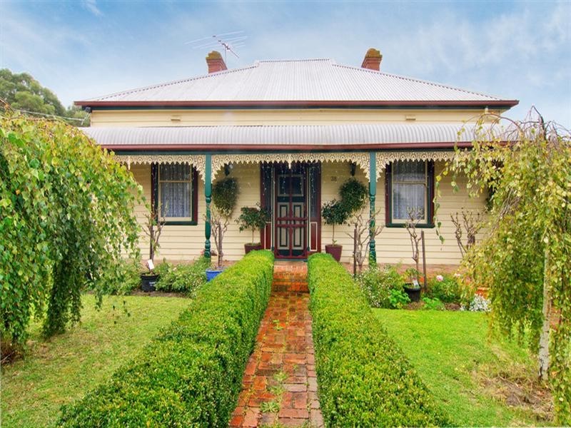 38 Eramosa Road East, Somerville VIC 3912