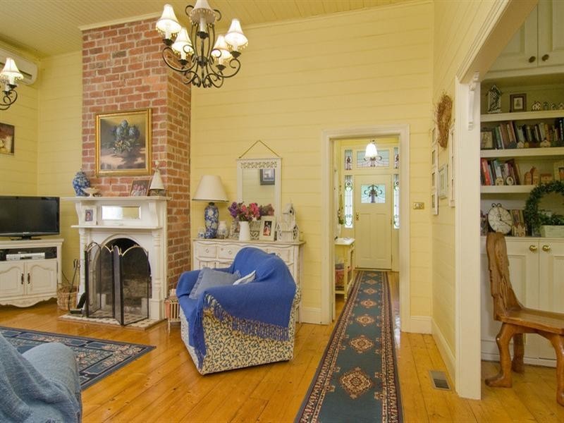 38 Eramosa Road East, Somerville VIC 3912