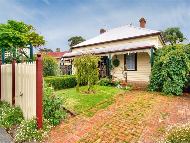38 Eramosa Road East, Somerville VIC 3912