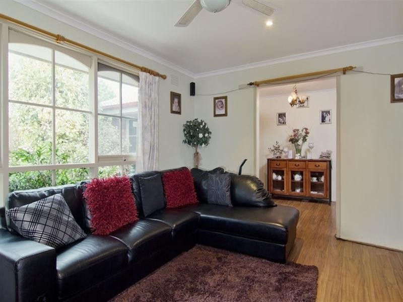 24 Deanswood Drive, Somerville VIC 3912