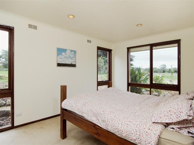 145 Eramosa Road East, Somerville VIC 3912