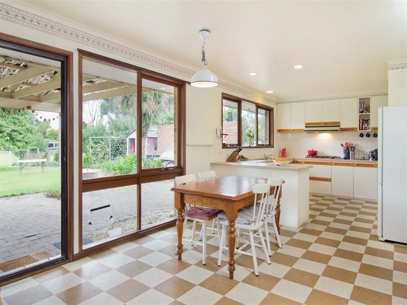 145 Eramosa Road East, Somerville VIC 3912