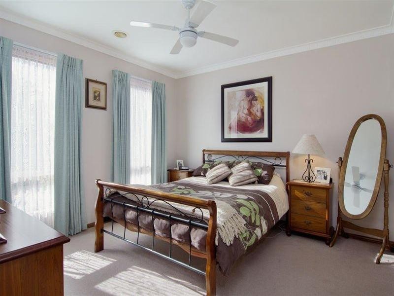 19 One Chain Road, Somerville VIC 3912