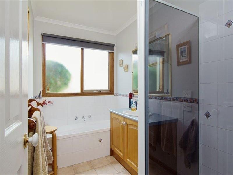 19 One Chain Road, Somerville VIC 3912