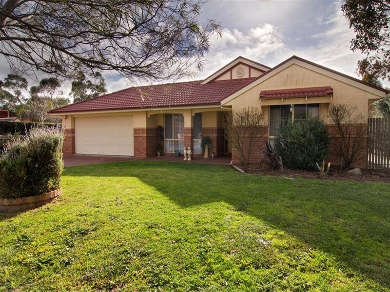 2 Black Wattle Place, Somerville VIC 3912