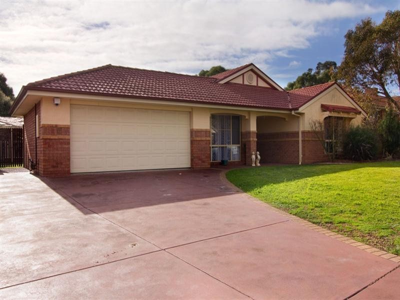 2 Black Wattle Place, Somerville VIC 3912