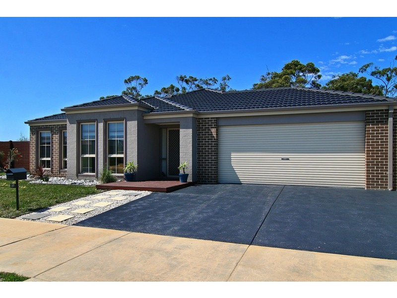37 Spruce Drive, Hastings VIC 3915
